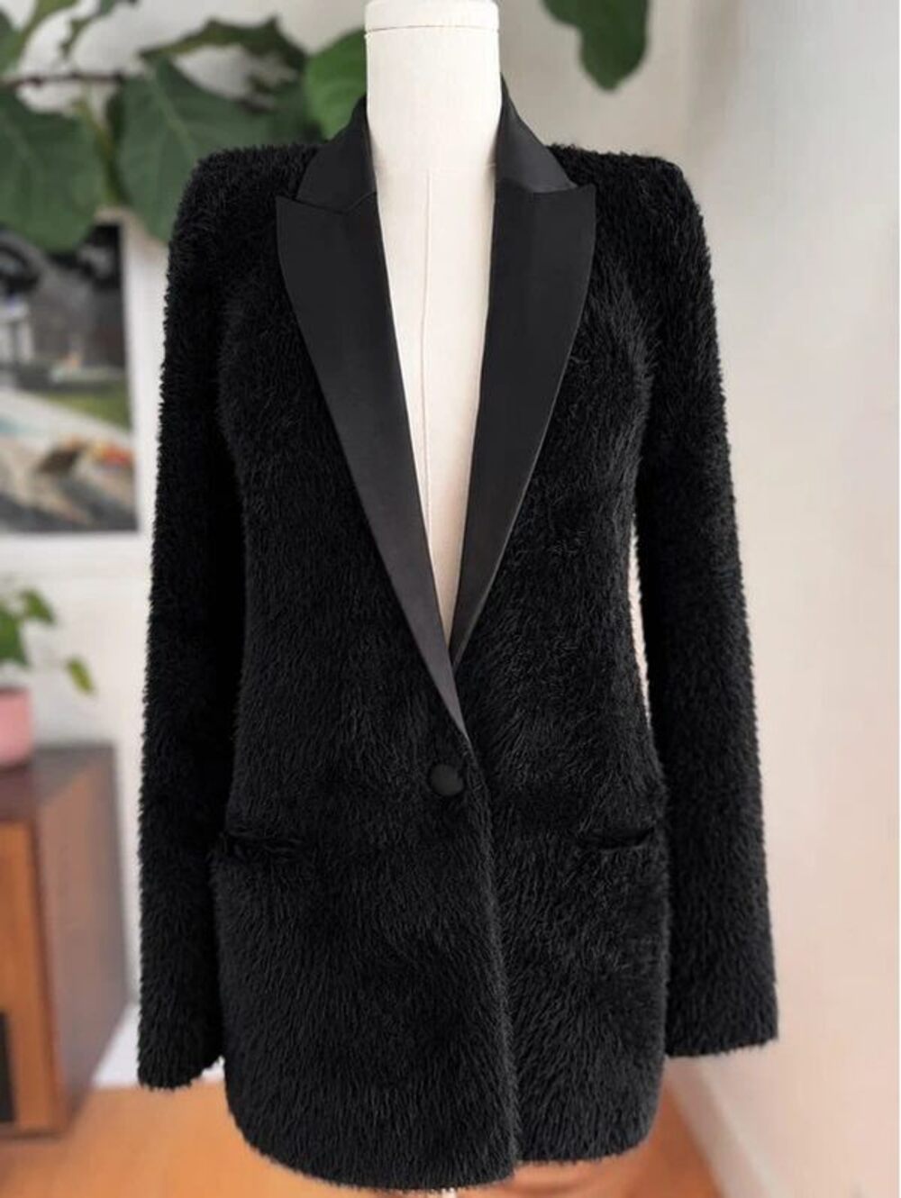 NWT L'Agence Baileigh satin lapel knit blazer black unique so fun love 12 - Picture 5 of 9